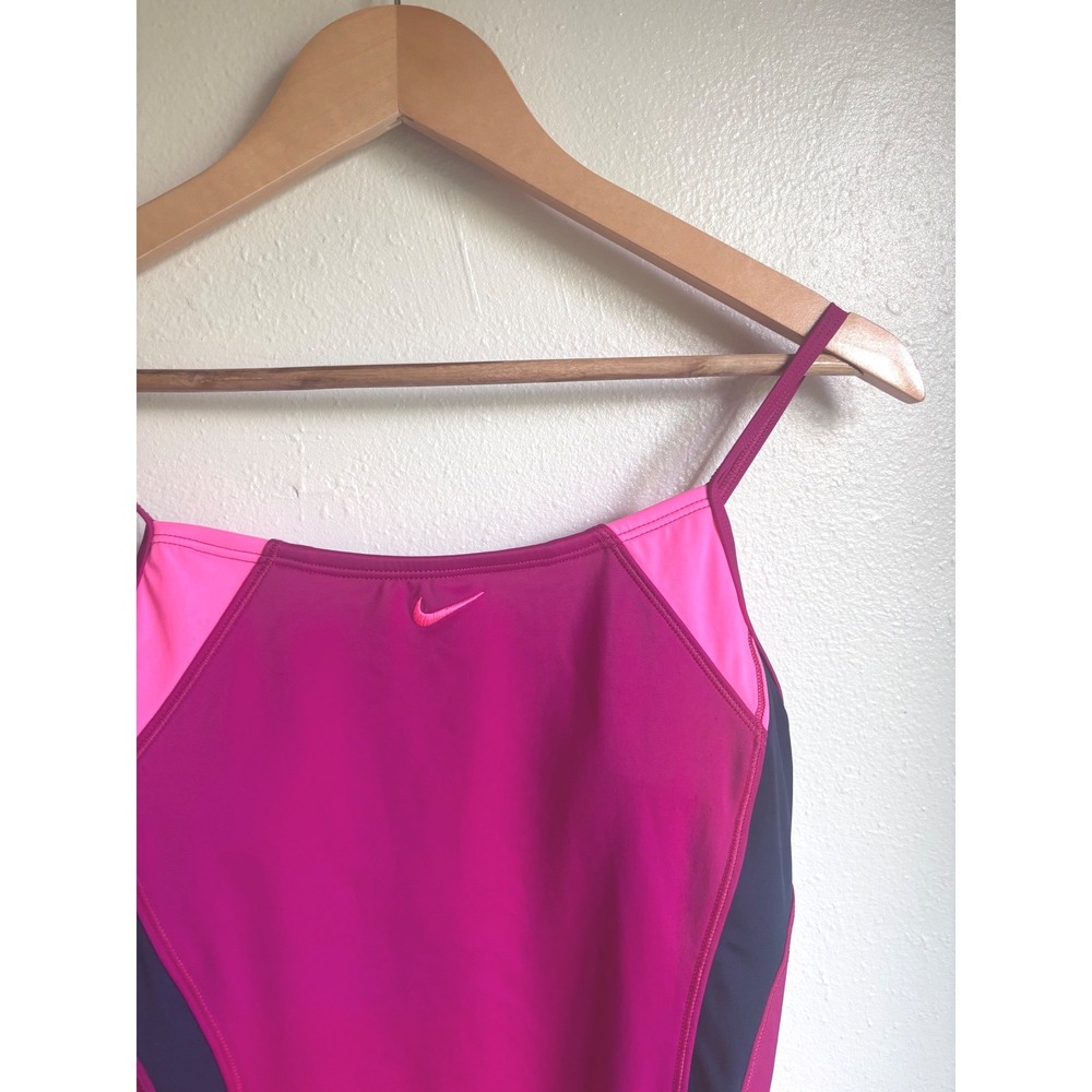 Nike Womens Colorblock One Piece Swimsuit Fuchsia Pink Navy NESS7358 Large - Picture 3 of 7